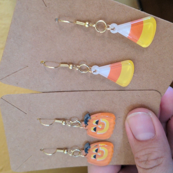 Halloween Earrings! - Picture 4 of 4